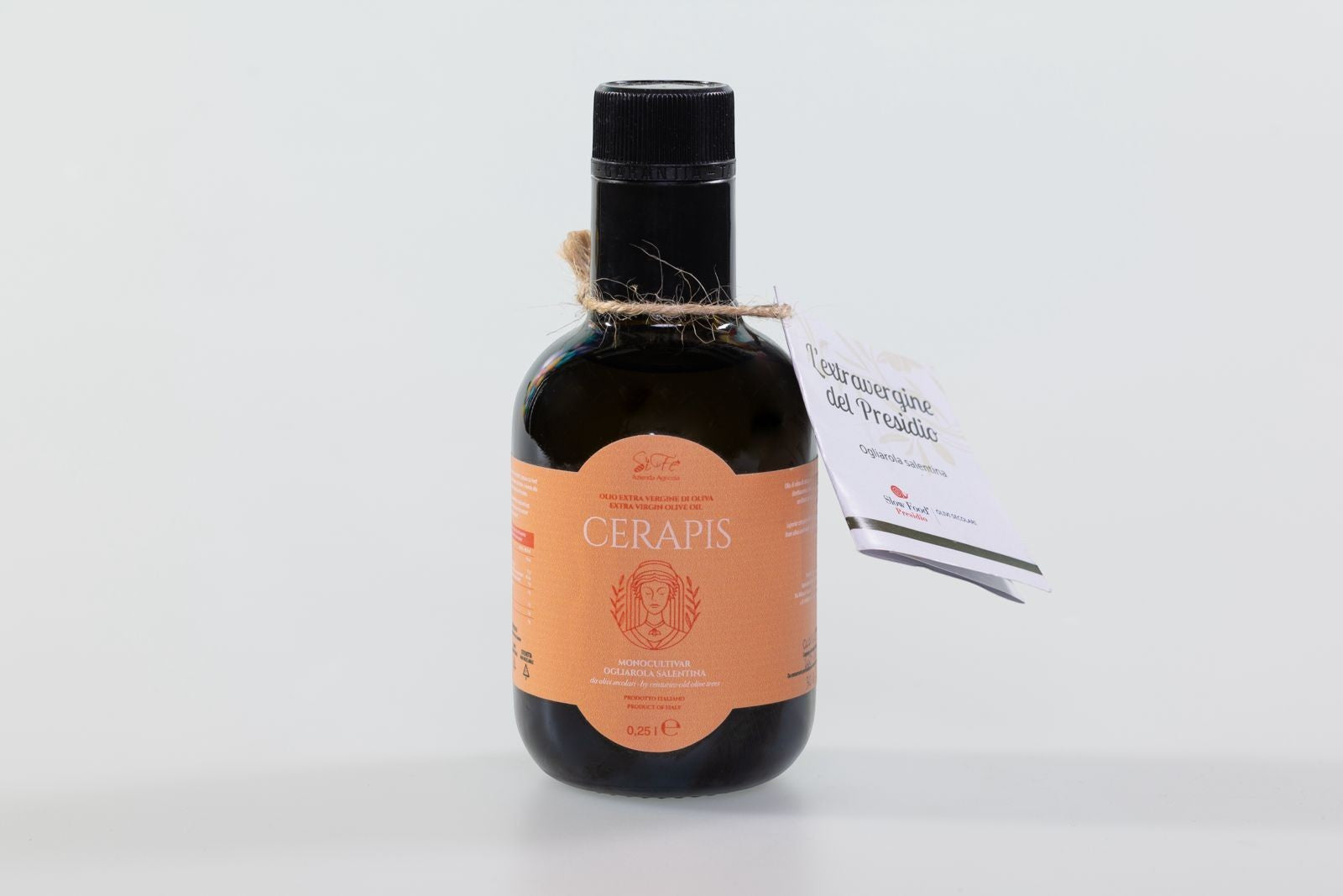 Bottiglia di olio extravergine di oliva biologico Cerapis Agricolasifè, monocultivar Ogliarola Salentina da 0,25l.